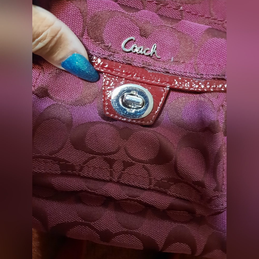 Coach Burgandy Wine Signature Series Crossbody Bag Burgundy